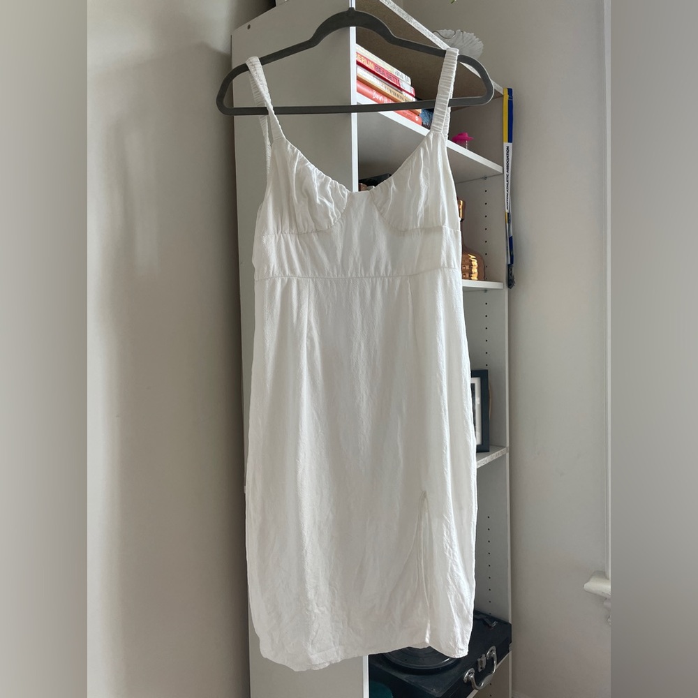 White cupped midi dress with slit - Picture 2 of 3